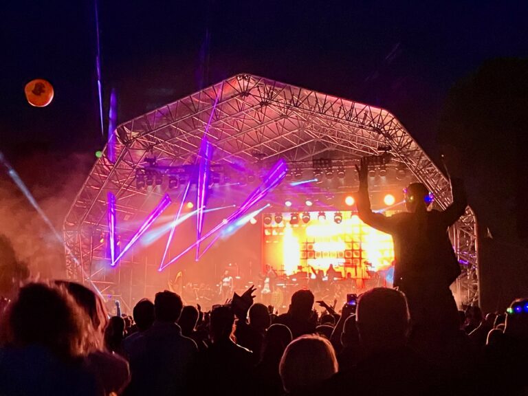 Live music festival in South West England, representing what's on in Cornwall, Devon, Dorset and Somerset.